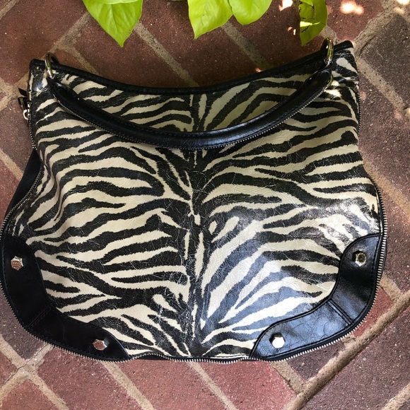 Gianni Bini Zebra Hobo ‘Maya’ Bag - Picture 2 of 14